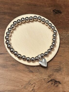 D - Silver Beaded Heart Bracelet - Silver